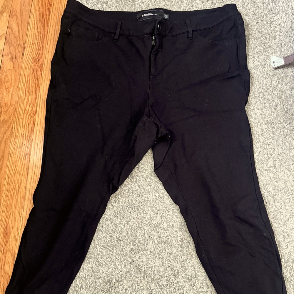 Studio by Torrid -Size 20R. Black dress pants. Stretchy, ankle fit.